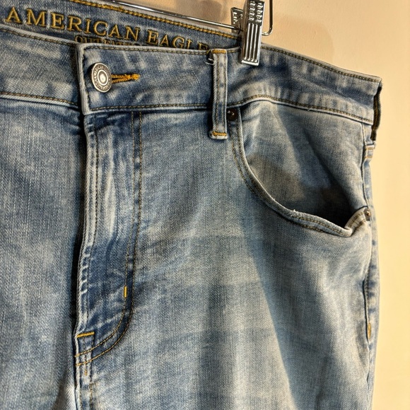 AMERICAN EAGLE Sz 38 x 32” Slim Straight Mid-Wash Splatter Colourway Zipper - Picture 3 of 10
